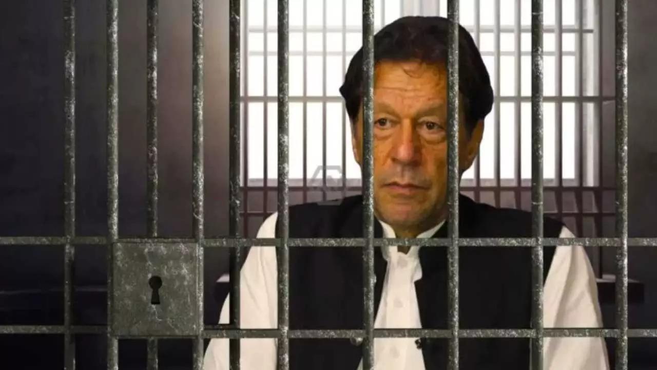 1951794-imran-khan-jail-humour-u-2.jpg