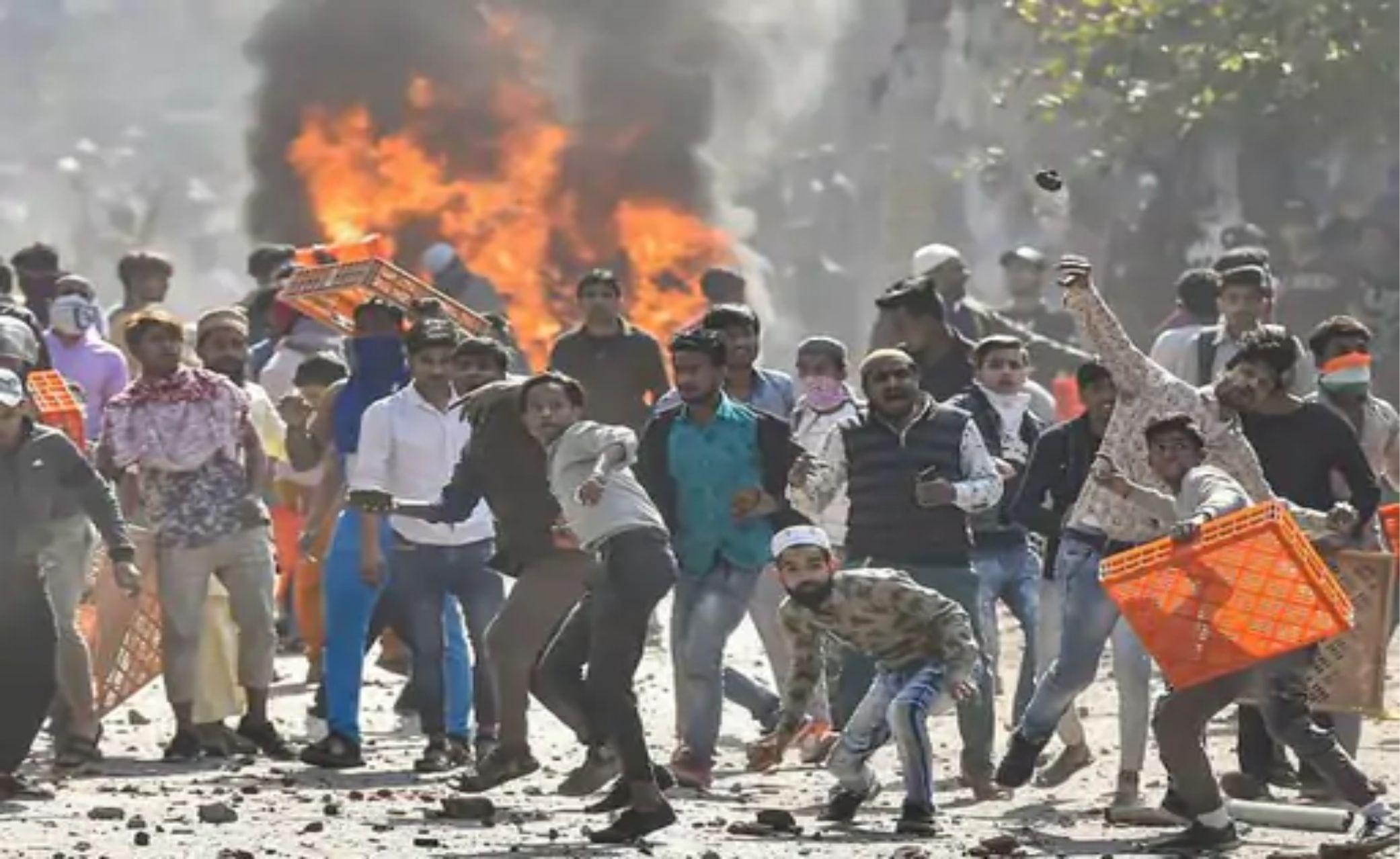 पुलिस का दावा: दिल्ली दंगे सत्ता परिवर्तन की साजिश थे।